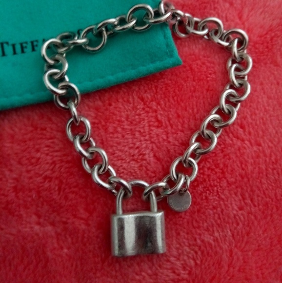 *SOLD* Tiffany & Co. 1837 lock bracelet - Picture 2 of 5
